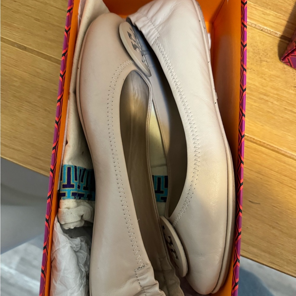 Tory Burch ballet flat